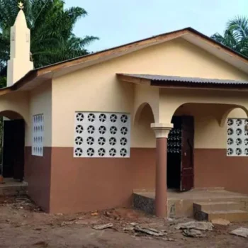 بناء مسجد في بنين مساحة 49 متر